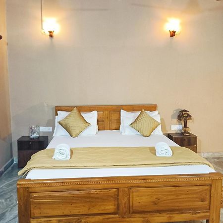 Sadhna Sadan Homestay Panna Madla Extérieur photo