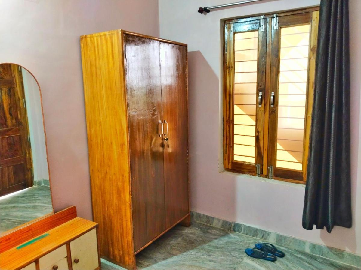 Sadhna Sadan Homestay Panna Madla Extérieur photo