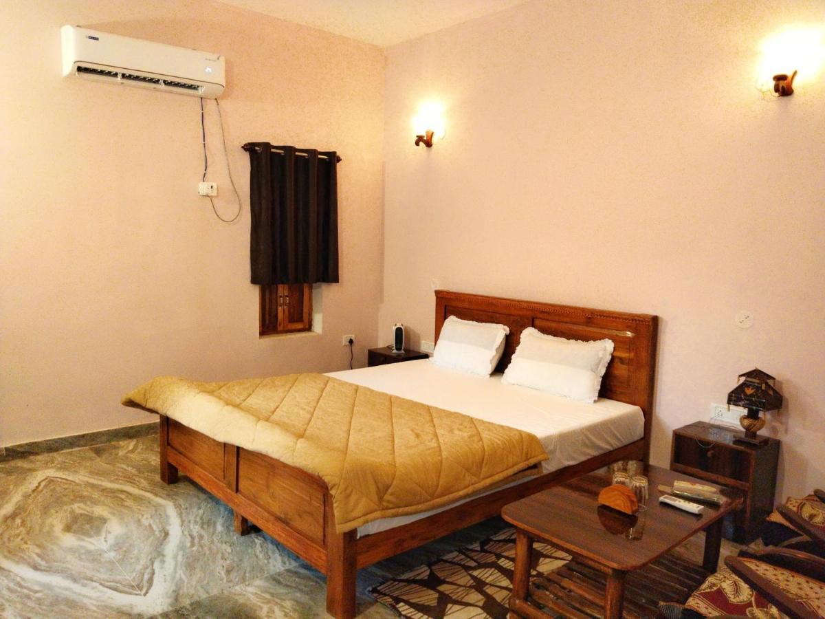 Sadhna Sadan Homestay Panna Madla Extérieur photo