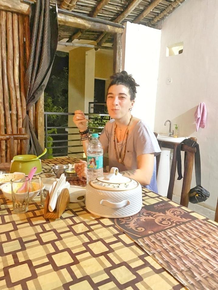 Sadhna Sadan Homestay Panna Madla Extérieur photo