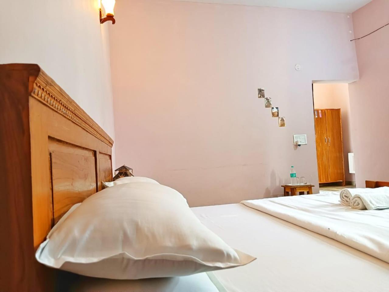 Sadhna Sadan Homestay Panna Madla Extérieur photo
